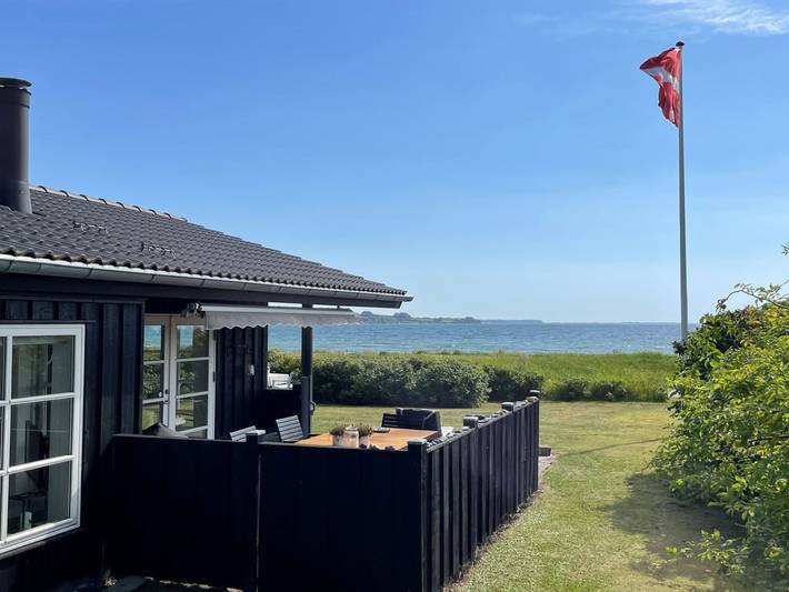 Ferieudlejning for 8 personer, med Jacuzzi og Terrasse samt Sauna i Vemmingbund