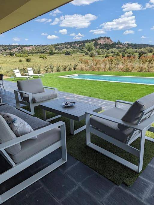 Casa rural para 13 personas, con vistas además de jardín y piscina en Comarca de Sepúlveda - 4