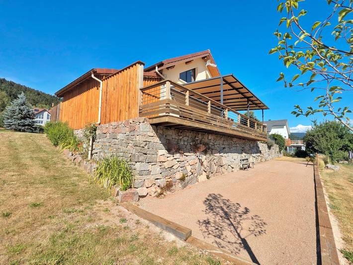 Geräumiges Ferienhaus für 10 in Vagney - Sauna, Spiele, nahe Gérardmer in Vagney, Regionaler Naturpark Belchen der Vogesen