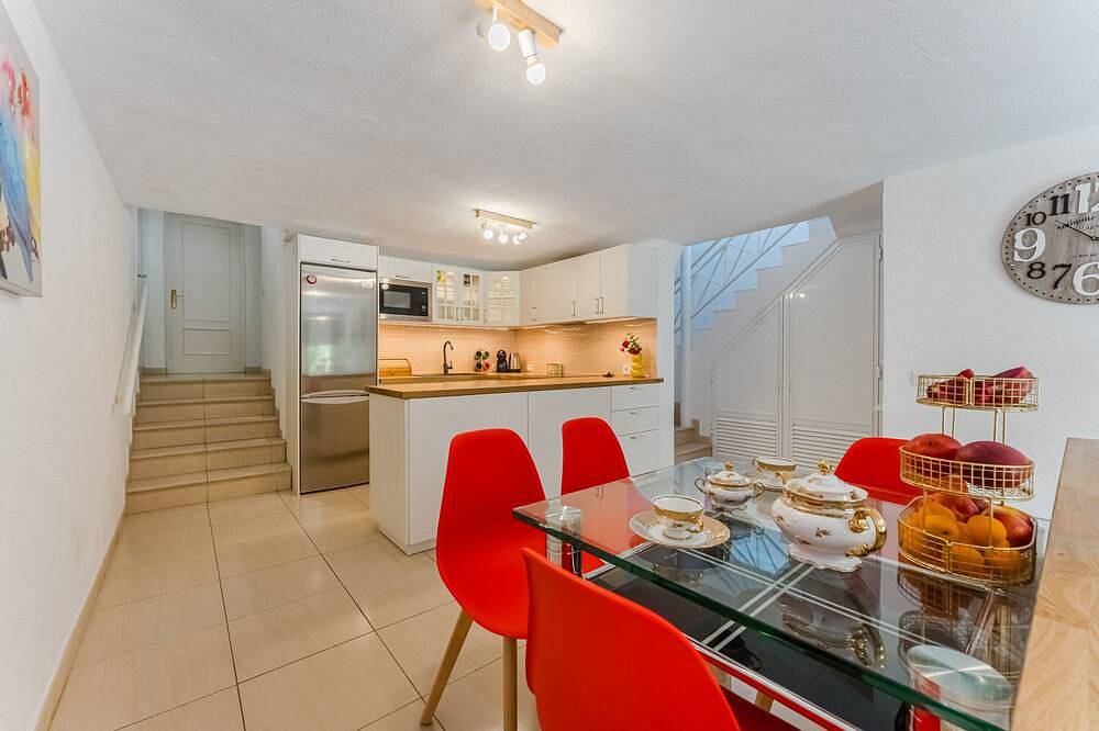Casa vacanza a Abona a partire da 192€ a notte