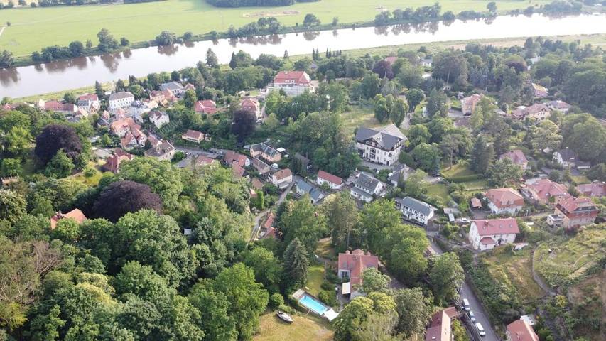 Ferienwohnung für 5 Personen, mit Ausblick und Pool sowie Sauna und Garten in Loschwitz - 3