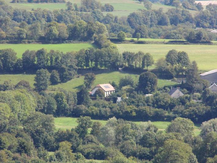 Location de vacances pour 9 personnes, avec vue et jardin dans Pierre-Châtel - 2