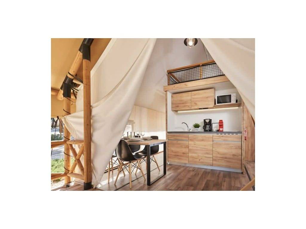 Glampingtent   4 in Gulpen, Limburg