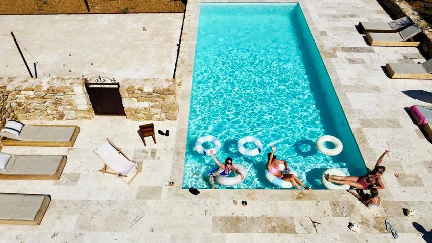 Location de vacances pour 2 personnes, avec bassin pour enfant ainsi que jardin et piscine à Baron - 3