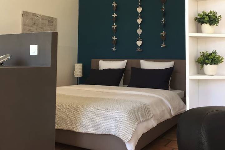 Gîte pour 2 personnes, avec jardin ainsi que piscine et terrasse à Caux - 4