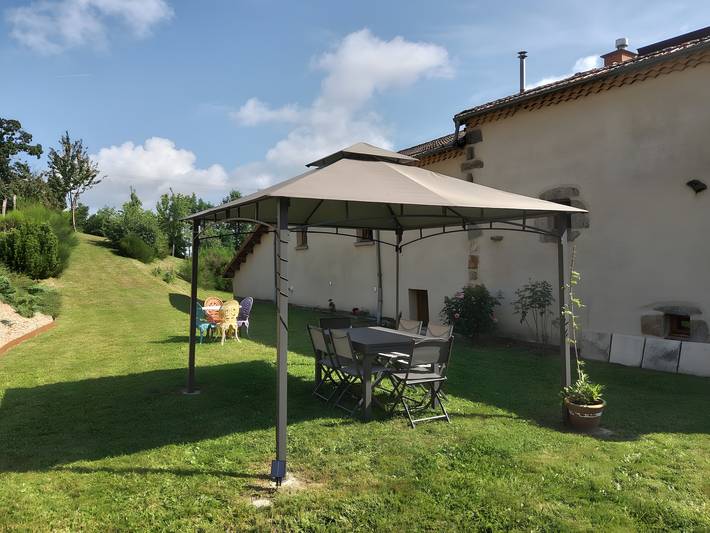 La Belle Étape Guest Rooms: Mountain Views in the Heart of Forez in La Chapelle-Agnon, Livradois-Forez Regional Nature Park