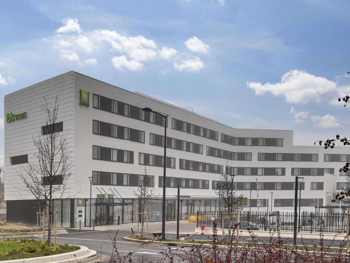 Ibis Styles Paris Orly Airport in Paray-Vieille-Poste, Essonne