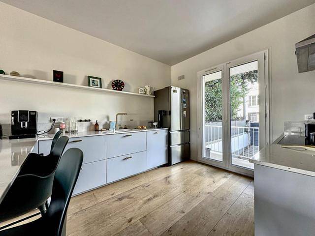 Location de vacances pour 6 personnes, avec jardin ainsi que terrasse et vue à Garches - 4