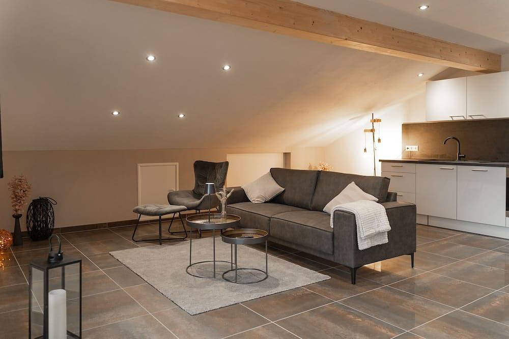 Ganze Wohnung, Ferienwohnung mit großem Balkon und Bergblick in Prem, Bayerische Alpen