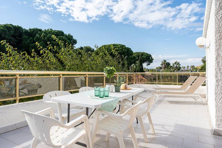 Chalet para 12 personas, con jardín, Se admiten mascotas en Provincia de Tarragona - 2