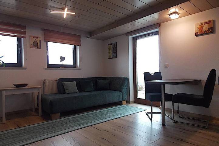 Ganze Wohnung, 40qm-große Fewo mit Terrasse und kostenfreiem Wlan in Lohberg, Ostbayern