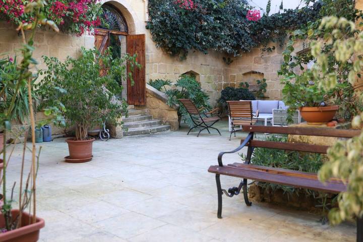 Ferienhaus für 8 Personen, mit Balkon und Pool sowie Garten, kinderfreundlich in Gozo - 2