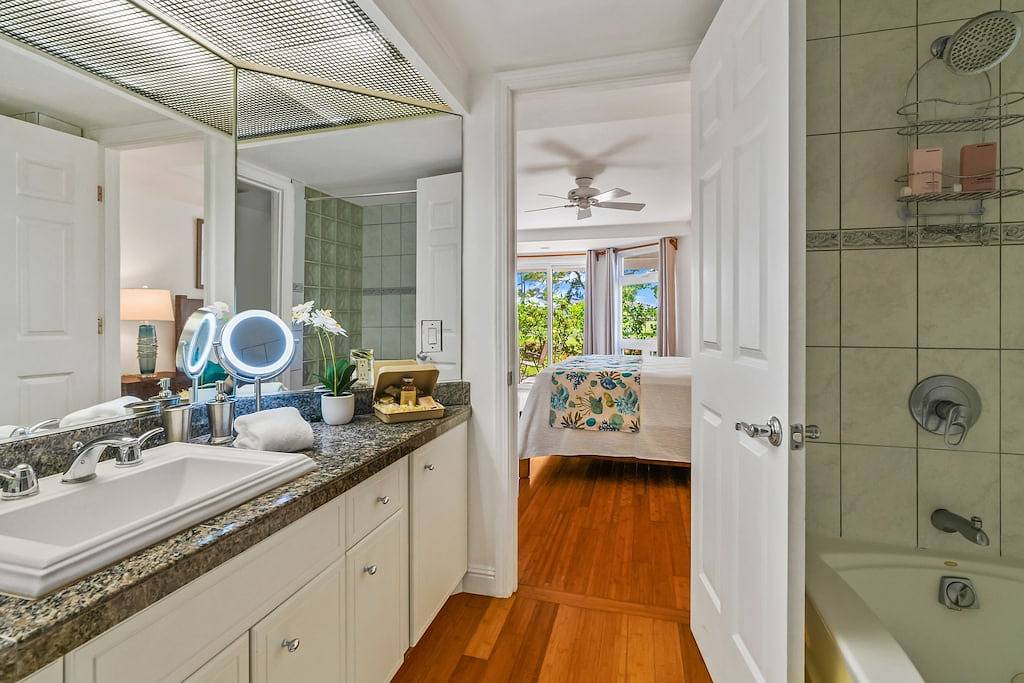 Three bed three bath luxurious townhome in gated Princeville community in Kalihiwai, Hanalei Bay
