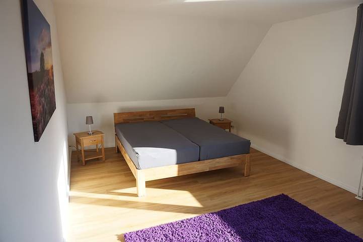 Appartement entier, Lüneburg 0 meters? Welcome! Beautiful 95 sqm, 3 rooms, 1-6 pers., large bathroom, garden in Reppenstedt, Nordheide