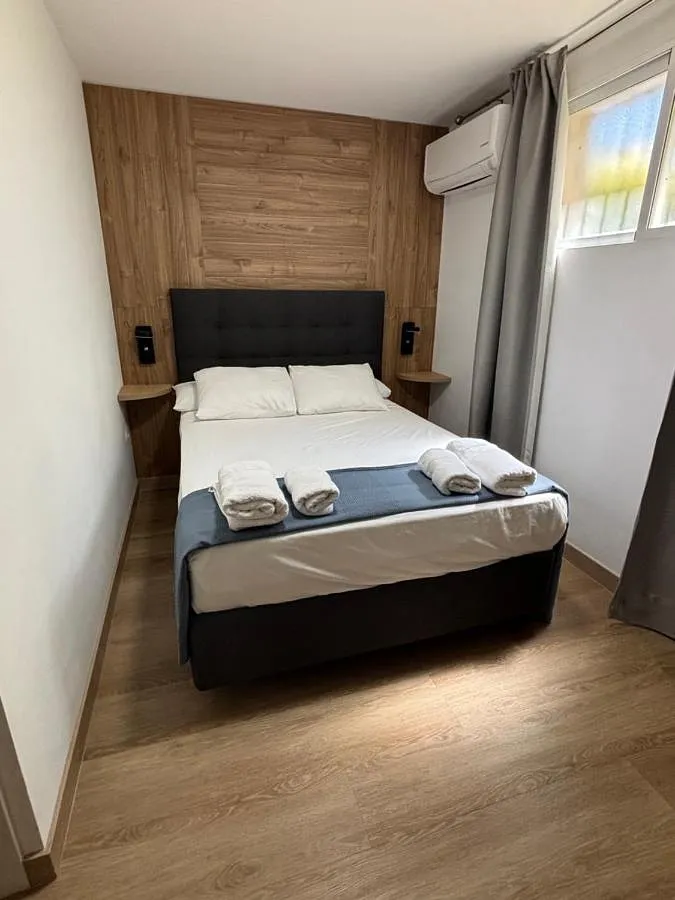 Casa de huéspuedes para 2 personas, con vistas además de jardín y piscina, Se admiten mascotas - 1