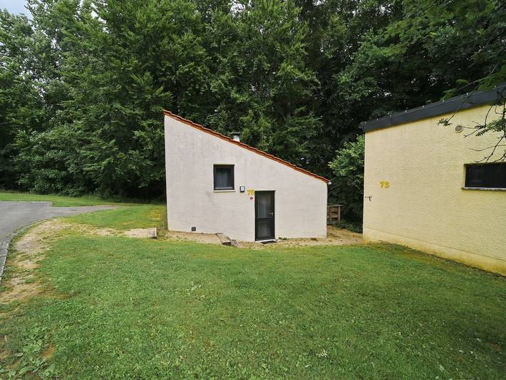 Bungalow in Virton by Vallée de Rabais Lake in Luxembourg (Belgium)