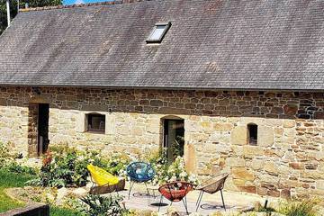 Gîte pour 4 personnes, avec terrasse et jardin à Ploulec'h