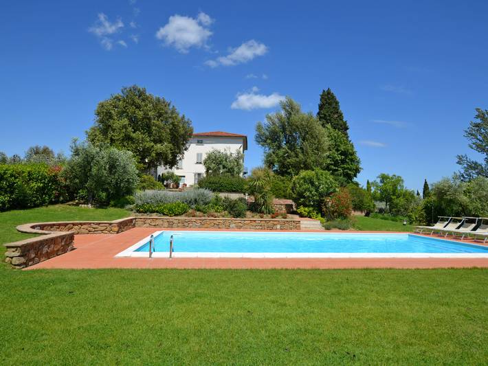 Vacation rental for 10 people in Vinci