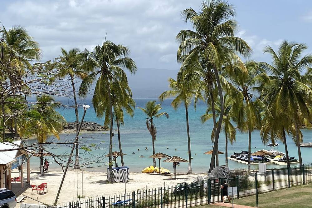 Ganze Wohnung, Apartment T2 seaside Guadeloupe Le Gosier in Le Gosier, Guadeloupe