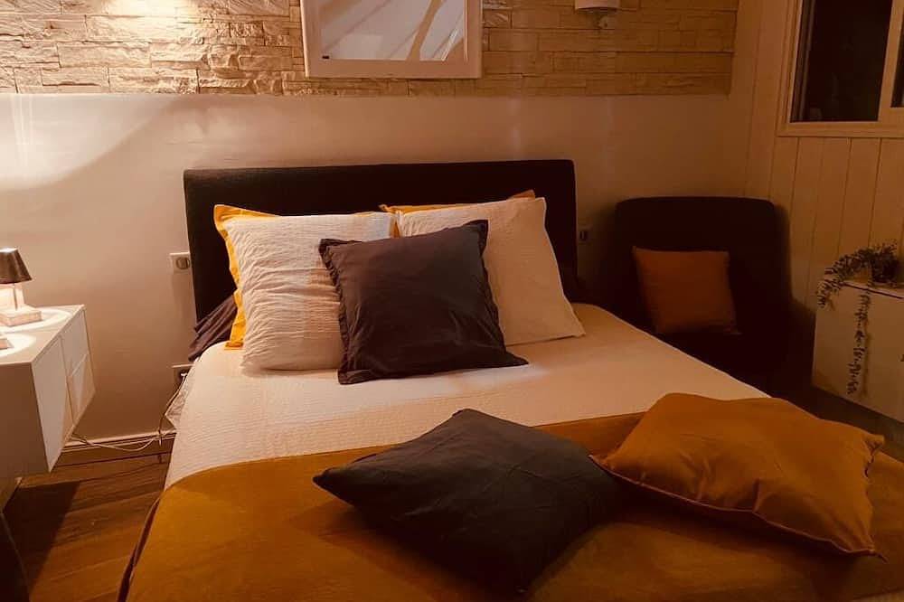 Charming and elegant room in a magnificent character house in Grosseto-Prugna, Region de Ajaccio