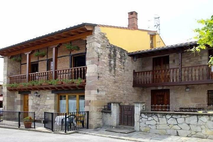 Casa vacanza per 7 persone, con giardino e balcone - 1
