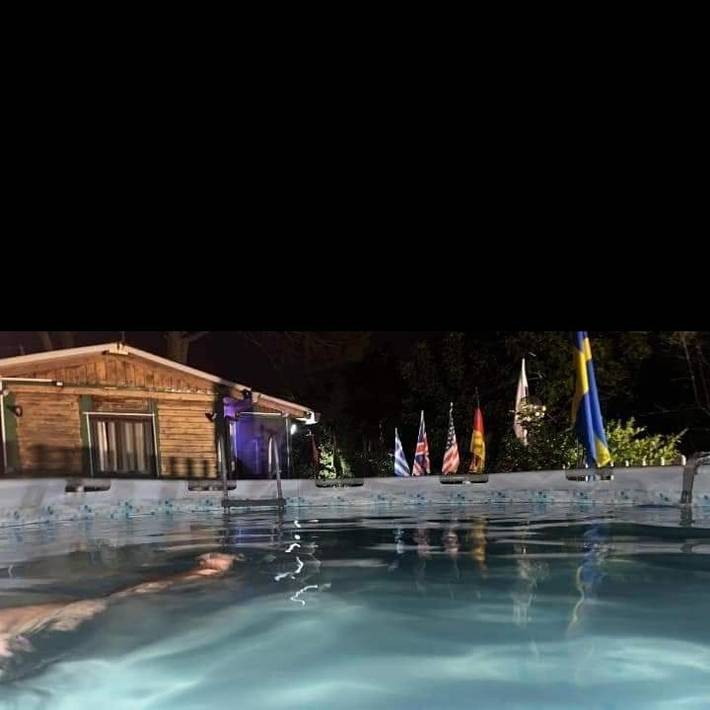 Casa vacanza per 7 persone, con Idromassaggio e Terrazza nonché Giardino e Piscina a Giarre