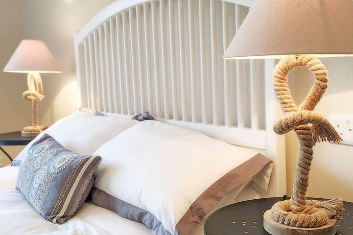 Entire apartment, Seagull Cottage - A lovely 2 bedroom cottage that sleeps 4 in Aldwick, West Sussex