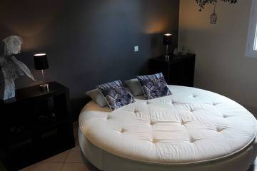 Maison De Vacances pour 8 Personnes dans Pont-Saint-Esprit, Région de Nîmes, Photo 3