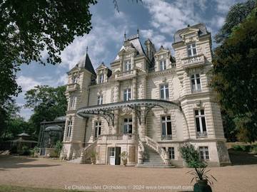 Chambre d’hôte pour 2 personnes, avec jacuzzi ainsi que jardin et piscine à Saumur