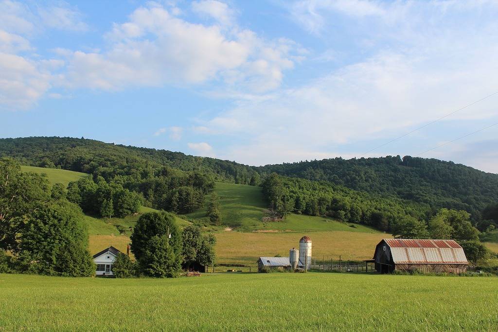 Bezauberndes Bauernhaus aus den 1930er Jahren zwischen Boone und West Jefferson, Nc !!! in Blue Ridge Parkway, Ashe County