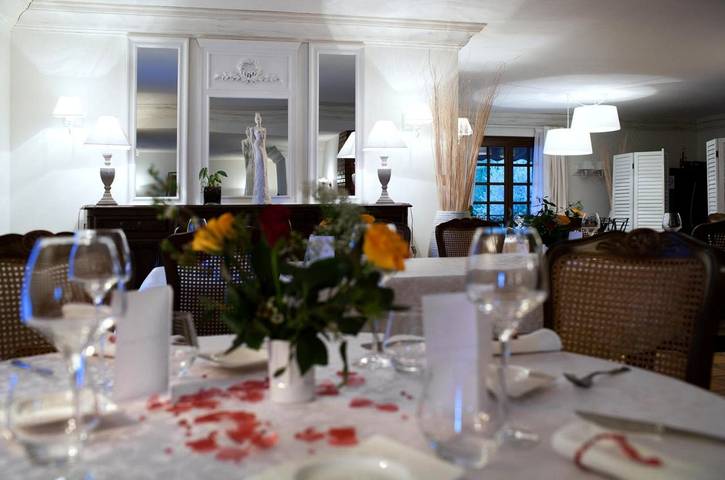 Location de vacances pour 2 personnes, avec jardin ainsi que piscine et vue à Clara - 4