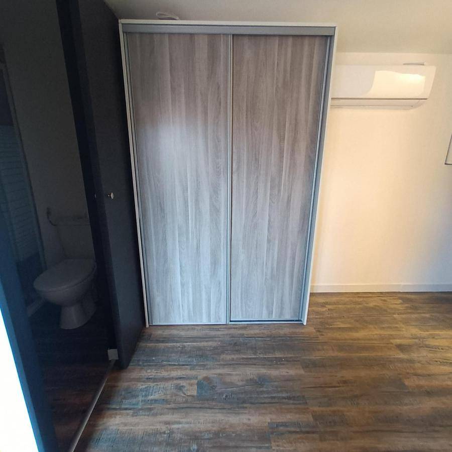 Appartement entier, Studio La Moutonne tt équipé 20 m2 10mn plages- hyeres - Tres Calme- in La Moutone, La Crau