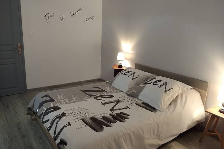 Gîte pour 4 personnes, avec jardin dans Sousceyrac-en-Quercy - 2