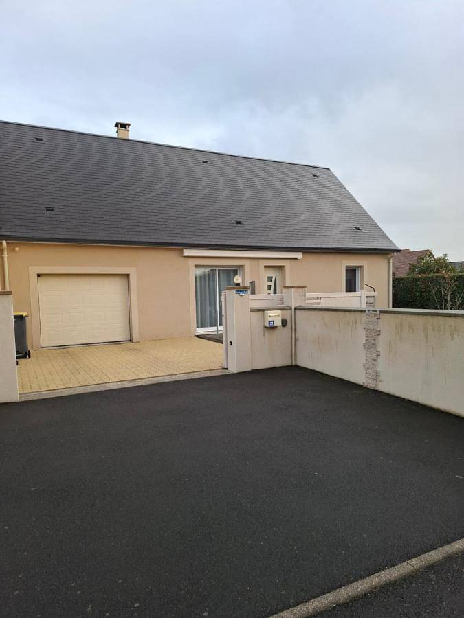 Villa pour 4 personnes, avec jacuzzi et jardin