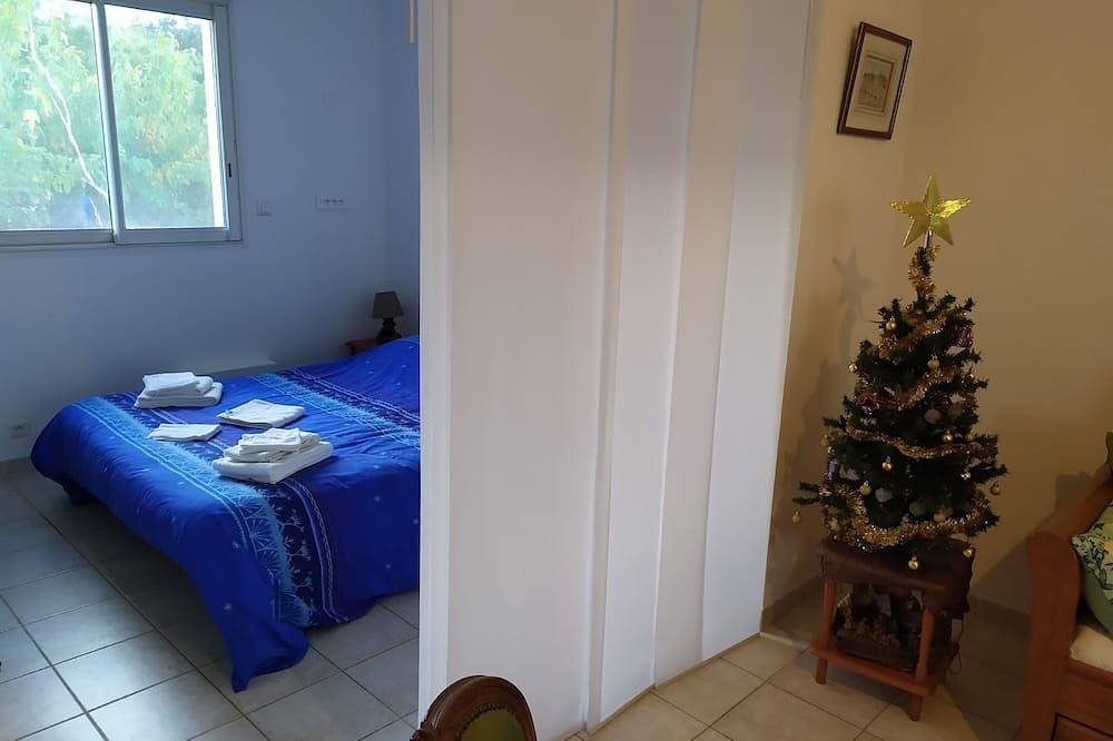 7-person house with direct beach access (100 m walk) in Borgo (Corsica), Bastia e dintorni