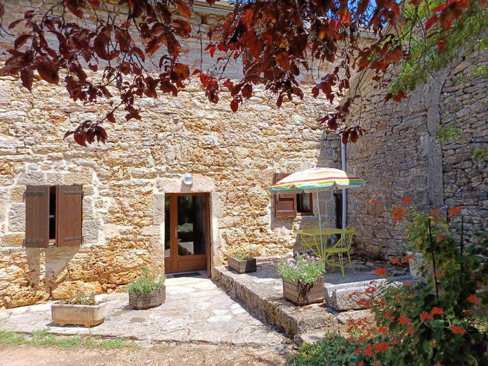 Gîte pour 2 personnes, avec Terrasse ainsi que Jardin et Vue