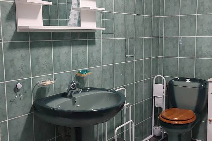 Appartement entier, Charmant studio au bord d'un petit ruisseau in Arbois (homonymie), Jura Francais