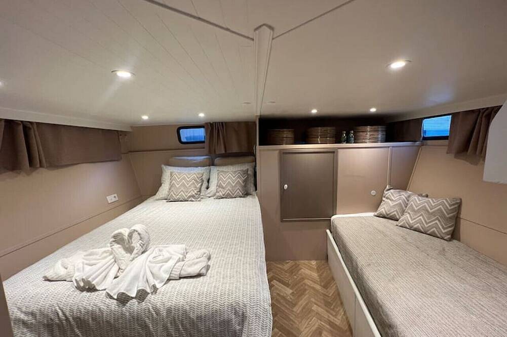 New - Little Ibiza - on a Lake near Amsterdam in Vinkeveen, Groene Hart