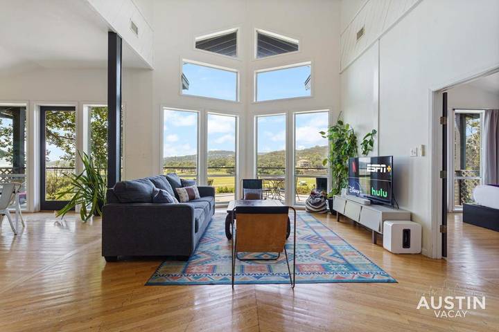 Apartamento para 12 personas, con piscina además de jardín y jacuzzi en Austin