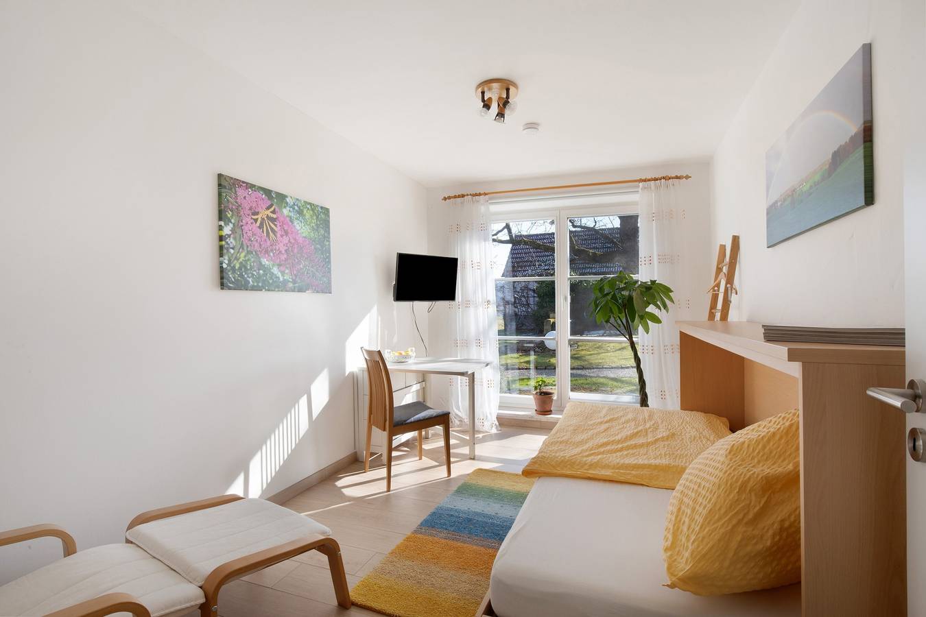 Ganze Wohnung, Ferienwohnung 'Birkethof Gartenblick' mit Bergblick, privater Terrasse und Wi-Fi in Grimoldsried, Mickhausen