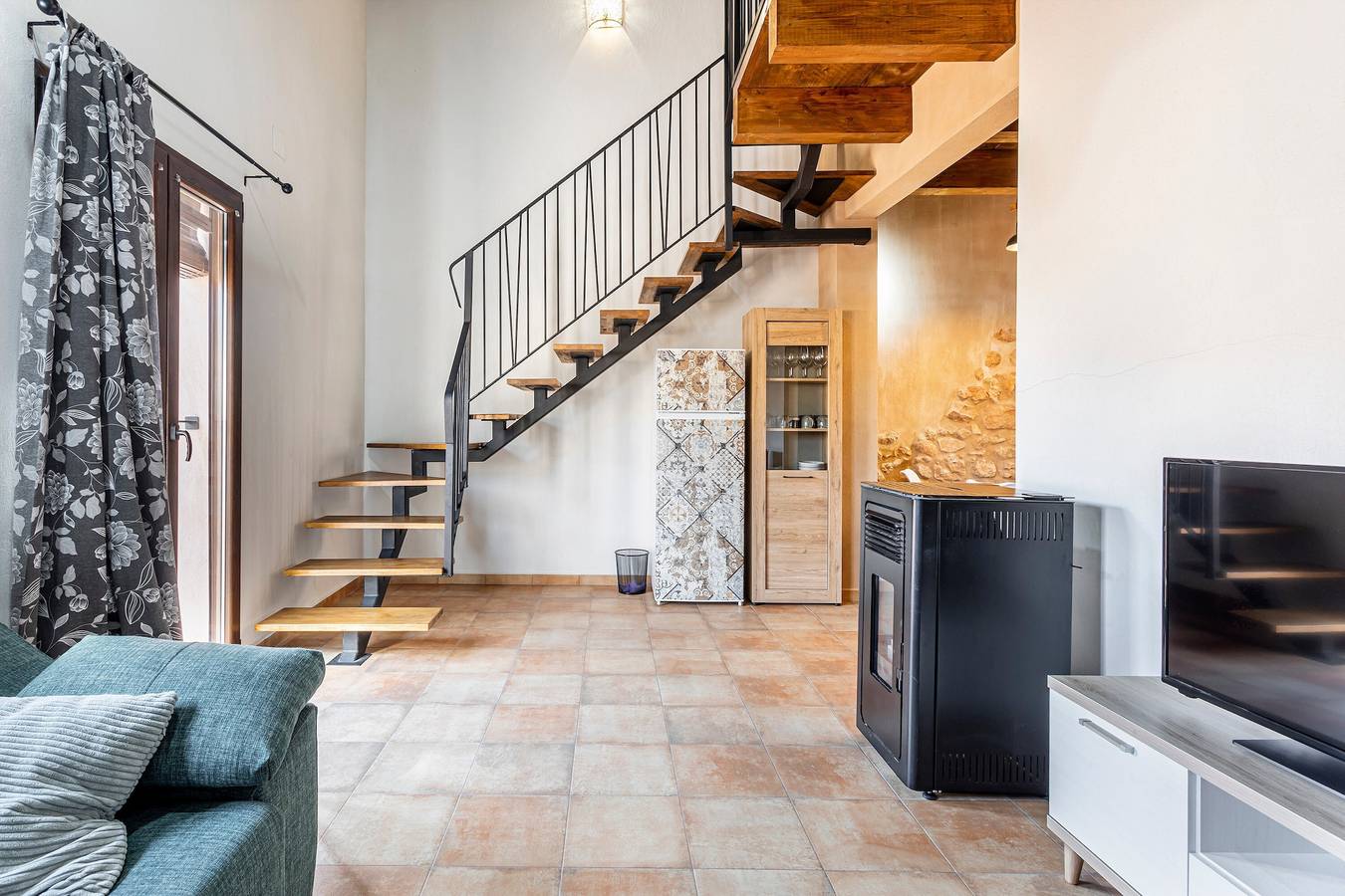 Estudio entero, Estudio 'Vencejos' con Wi-Fi in Ademuz, Provincia de Valencia