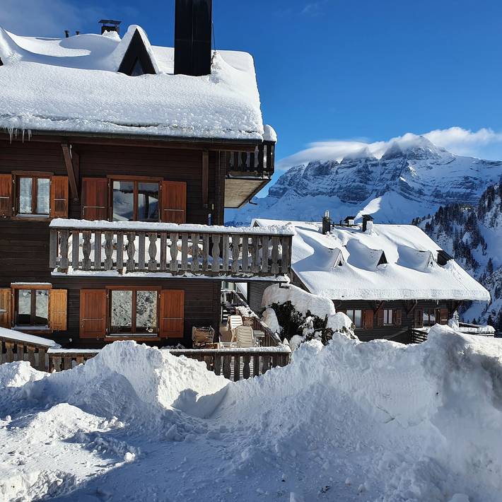 Gîte pour 4 personnes, avec balcon, adapté aux familles à Val-d'Illiez - 2