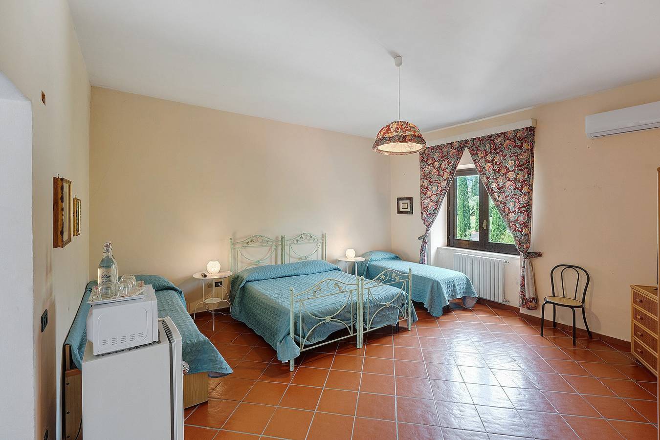 Camera Verde con Vista Mare, Wi-Fi e Aria Condizionata in Giffoni Valle Piana, Costa tirrenica Campania
