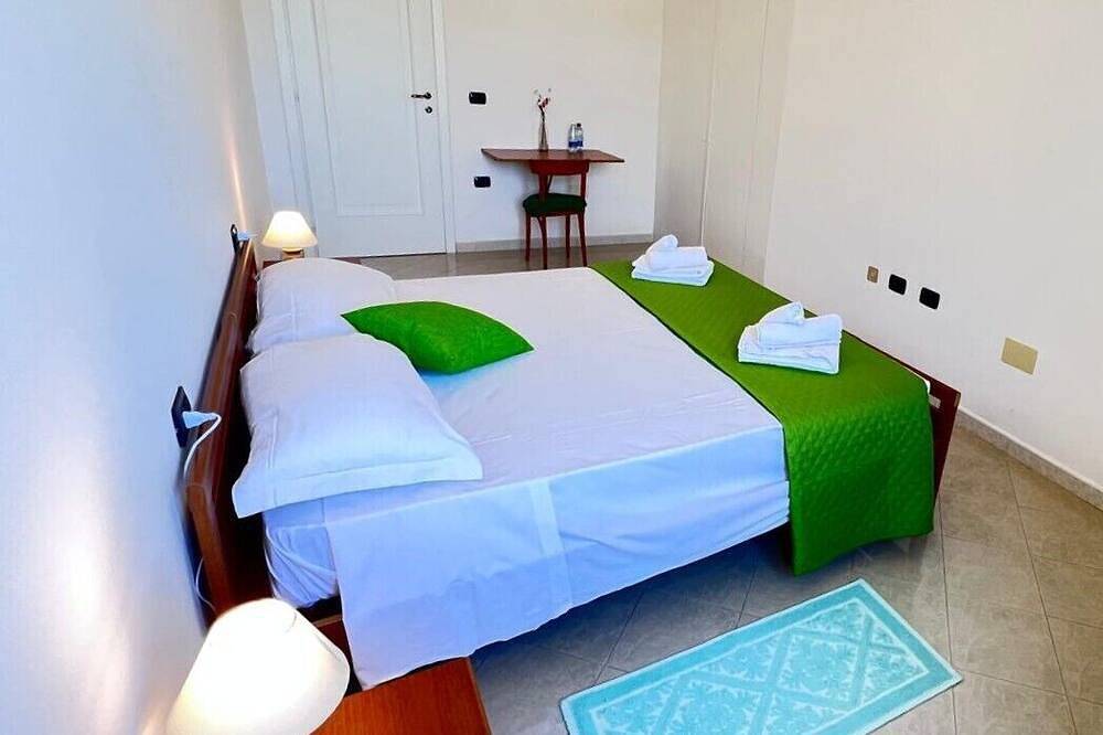 Camera Matrimoniale Vista mare Bagno privato in Gonnesa, Iglesiente