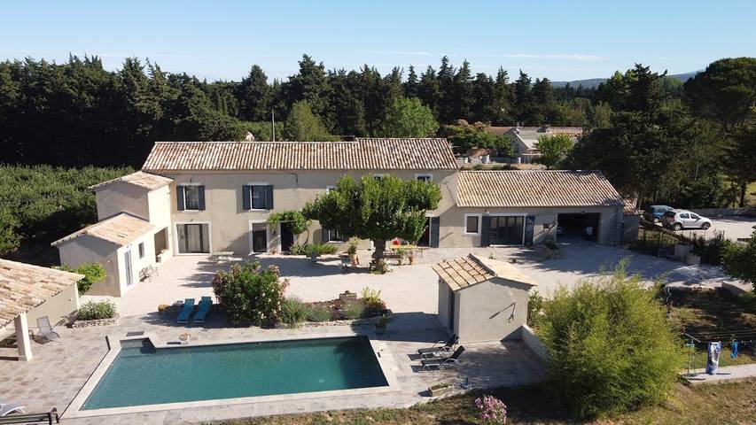 Location de vacances pour 2 personnes, avec jardin et piscine à L'Isle-sur-la-Sorgue - 2