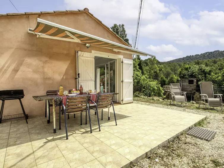 Appartement entier, 2 Pièces 4 Personnes in Le Beausset, Région de Toulon