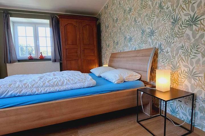 Gîte-Hütte-Ensuite mit Bad-Gartenblick in Wibrin, Houffalize