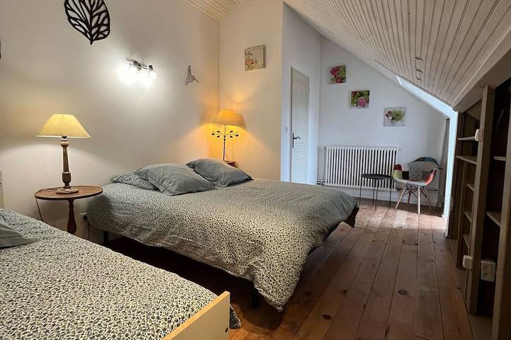 Location de vacances pour 14 personnes, avec jardin à Saint-Marcelin-de-Cray - 4