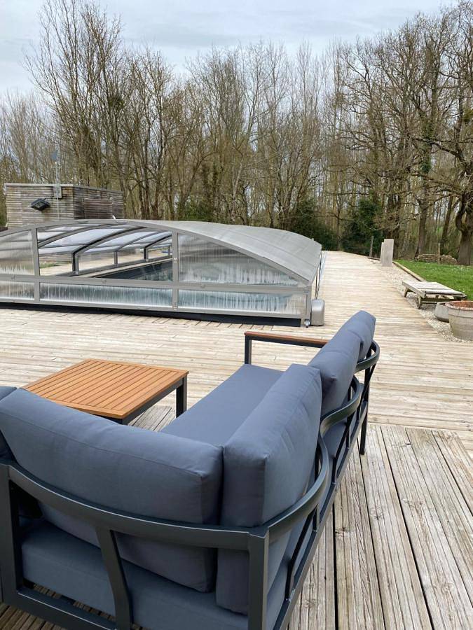 Gîte pour 29 personnes, avec piscine et jardin à Saint-Jean-de-Beugné
