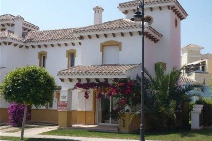 Chalet para 6 personas, con terraza además de sauna y jardín - 1